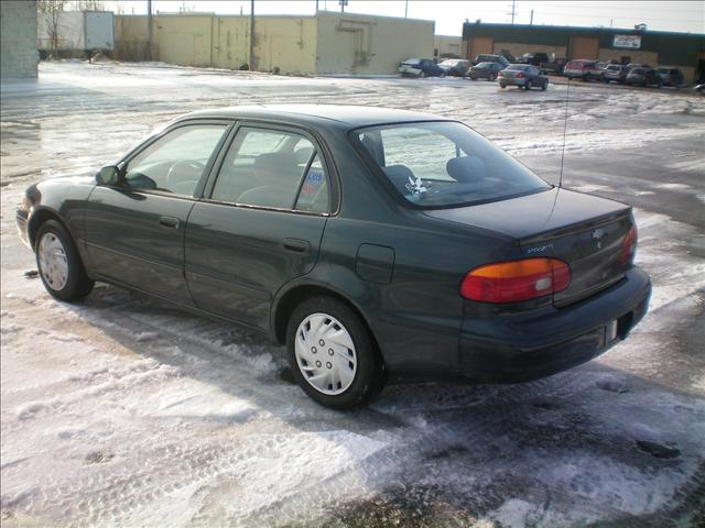 Chevrolet Prizm 1999 photo 3