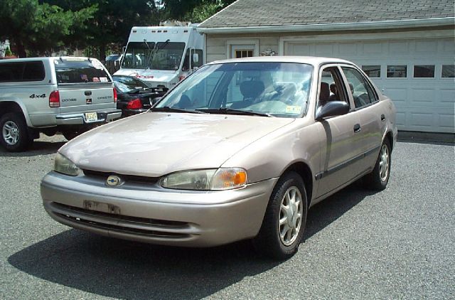 Chevrolet Prizm 2000 photo 3