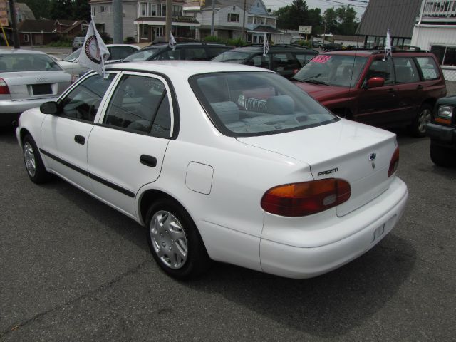 Chevrolet Prizm 2000 photo 4