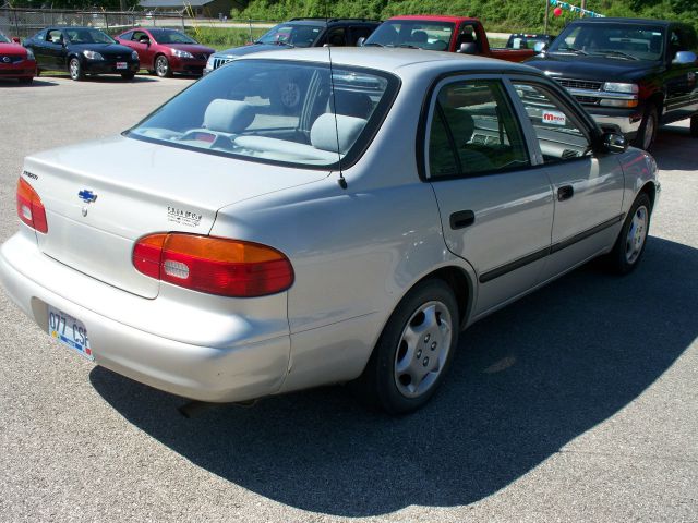 Chevrolet Prizm 4dr Sdn I4 CVT S Sedan