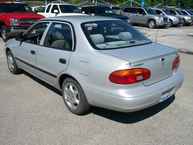 Chevrolet Prizm 2000 photo 1