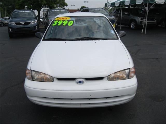 Chevrolet Prizm 2001 photo 2