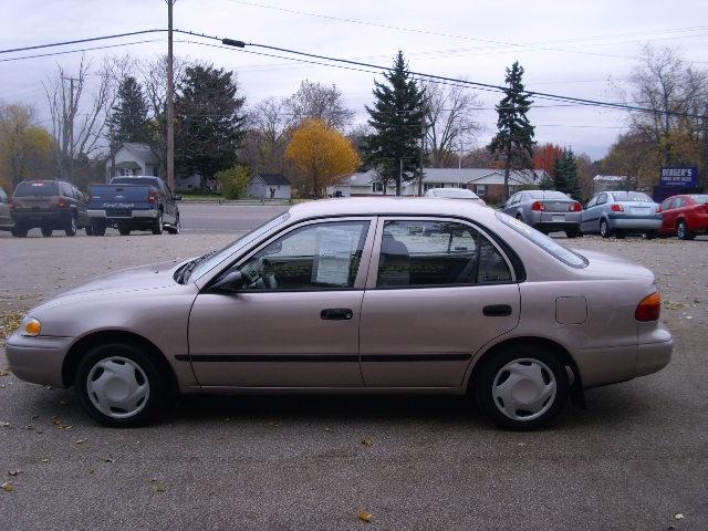 Chevrolet Prizm 2001 photo 4