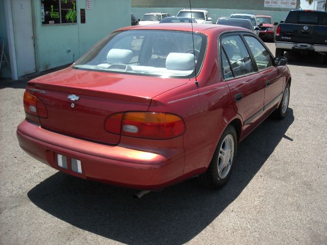 Chevrolet Prizm 2001 photo 13