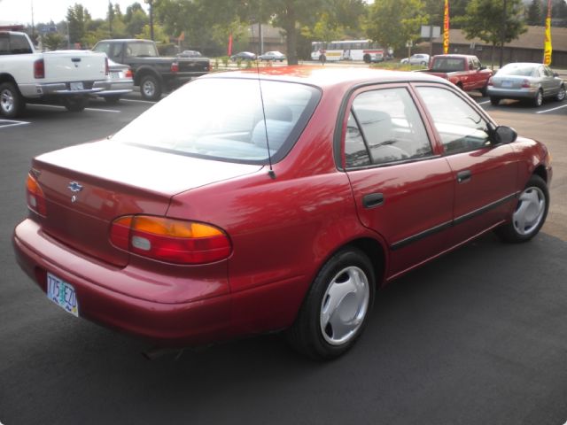 Chevrolet Prizm 2002 photo 1