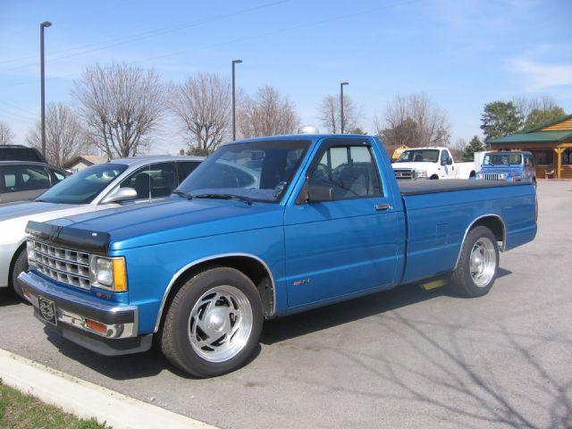 Chevrolet S10 V6 AWD Luxury Performance Pickup