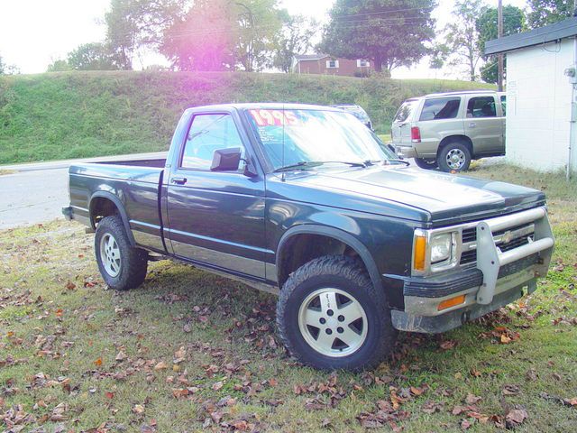 Chevrolet S10 1992 photo 2