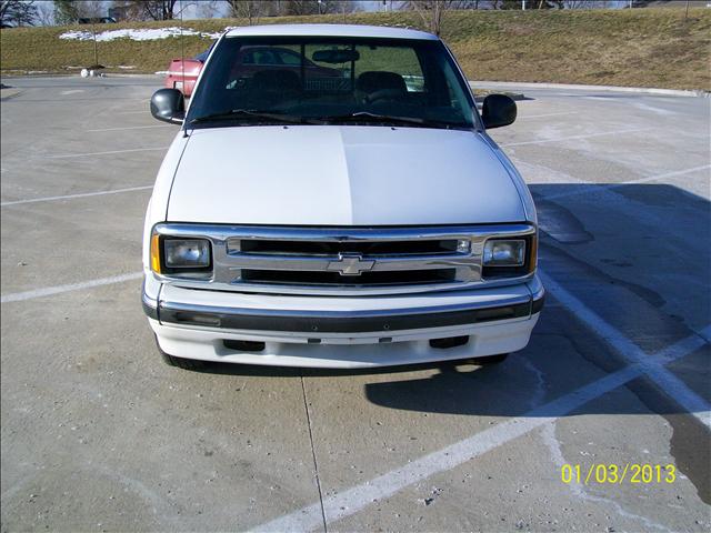 Chevrolet S10 1994 photo 3