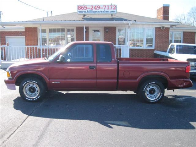 Chevrolet S10 Crew Cab 4WD Pickup