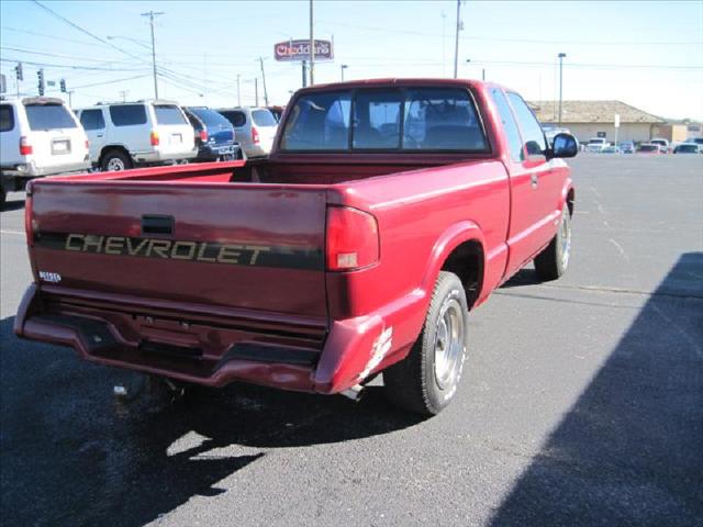 Chevrolet S10 1995 photo 3