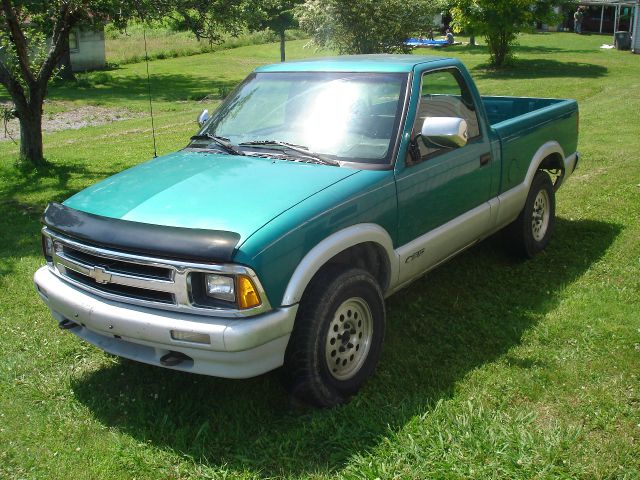 Chevrolet S10 1995 photo 4