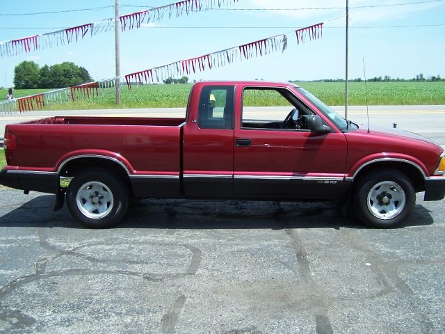 Chevrolet S10 1995 photo 2