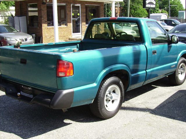 Chevrolet S10 1995 photo 3