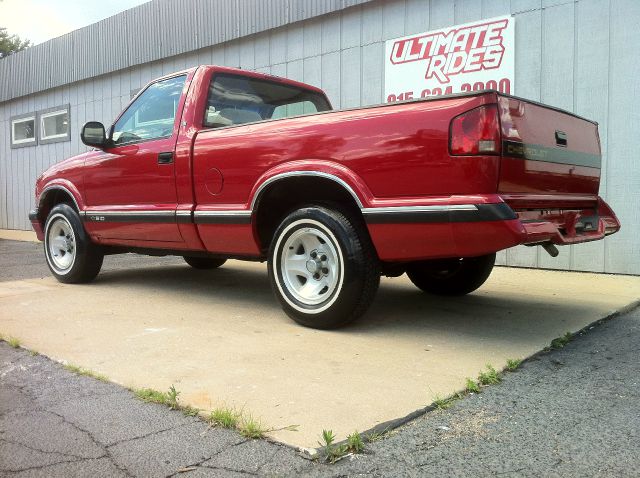 Chevrolet S10 1995 photo 3