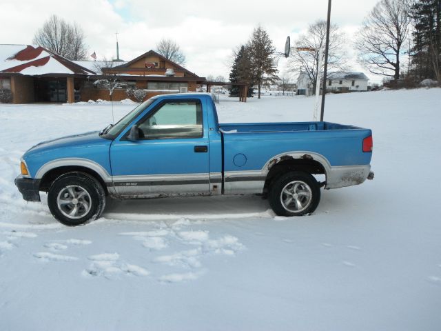 Chevrolet S10 1995 photo 1