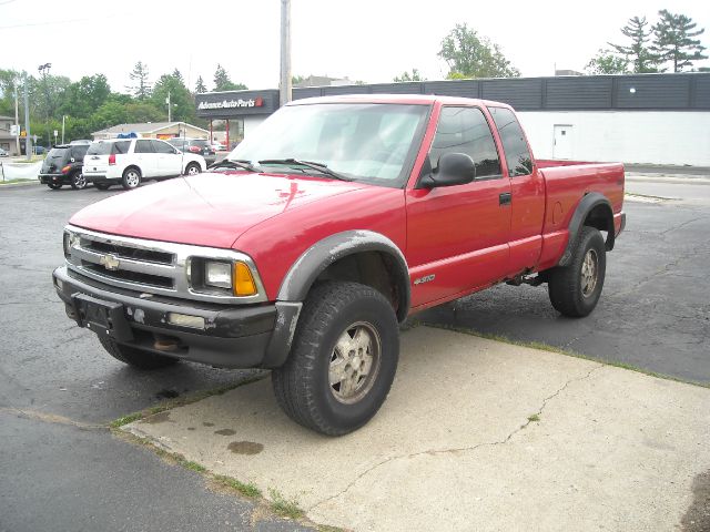 Chevrolet S10 1995 photo 28