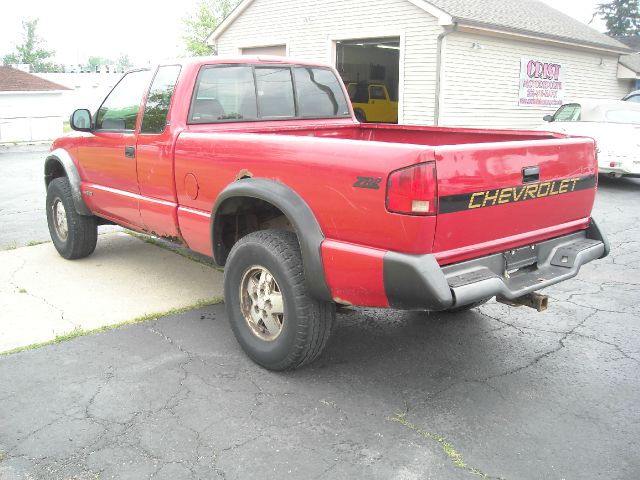 Chevrolet S10 1995 photo 35