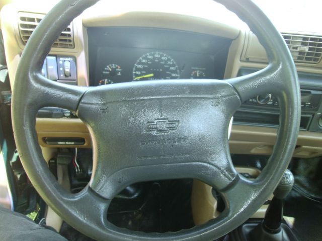 Chevrolet S10 1996 photo 1