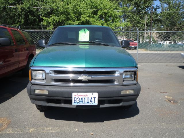 Chevrolet S10 1996 photo 3