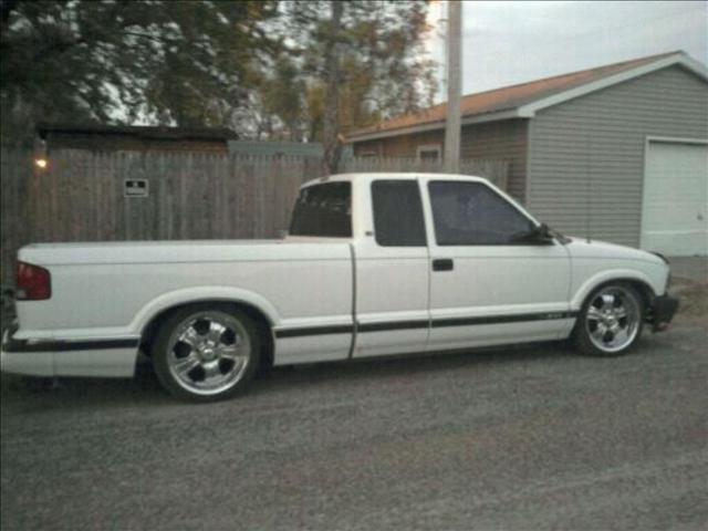 Chevrolet S10 1997 photo 1