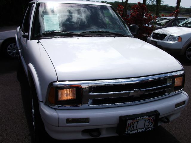 Chevrolet S10 1997 photo 1