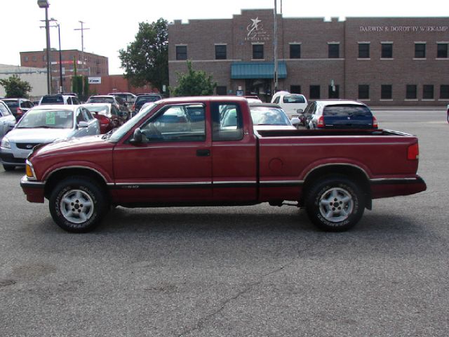 Chevrolet S10 1997 photo 8