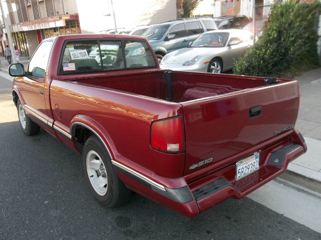 Chevrolet S10 1997 photo 3