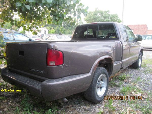 Chevrolet S10 1997 photo 3