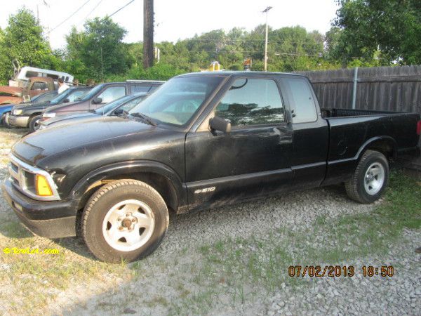 Chevrolet S10 1997 photo 4