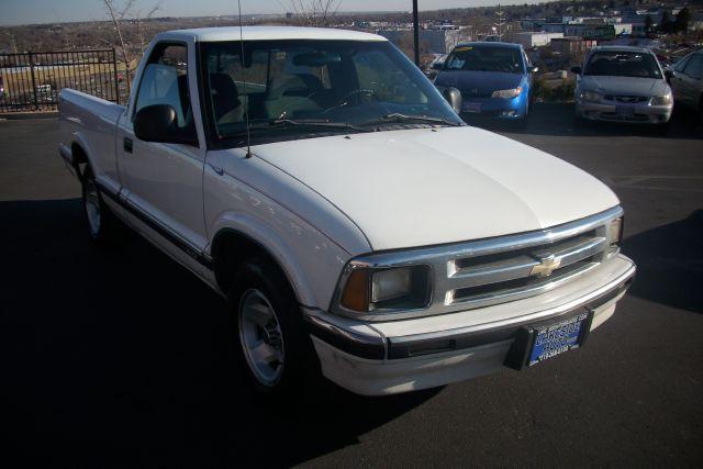 Chevrolet S10 1997 photo 3