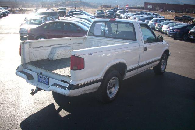 Chevrolet S10 1997 photo 1