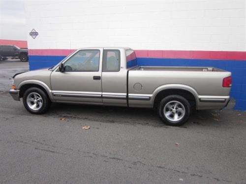 Chevrolet S10 1998 photo 2