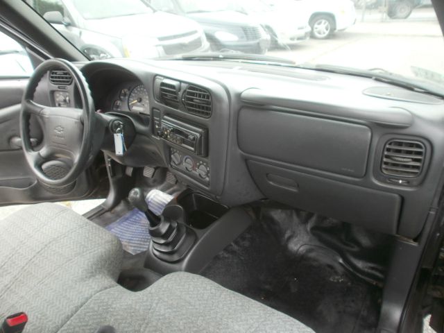 Chevrolet S10 1998 photo 11