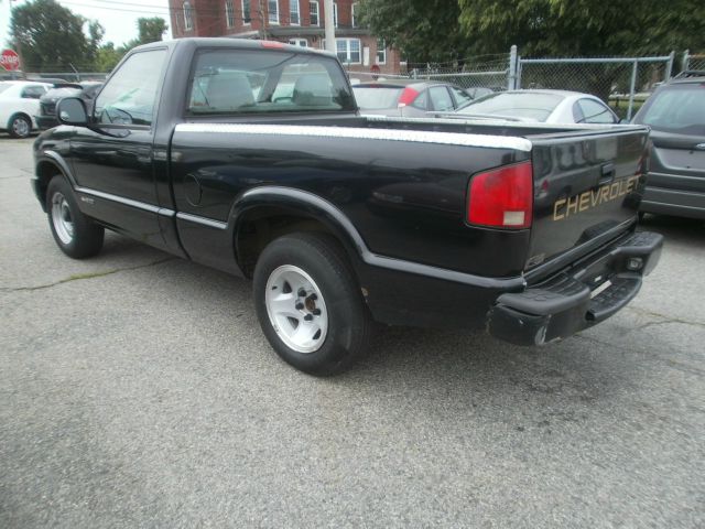 Chevrolet S10 1998 photo 3