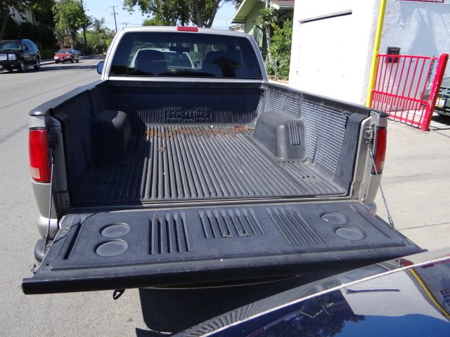 Chevrolet S10 4dr Sdn Auto GLS w/XM Pickup Truck