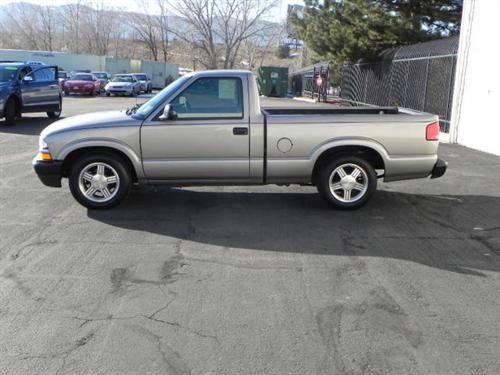 Chevrolet S10 1998 photo 2