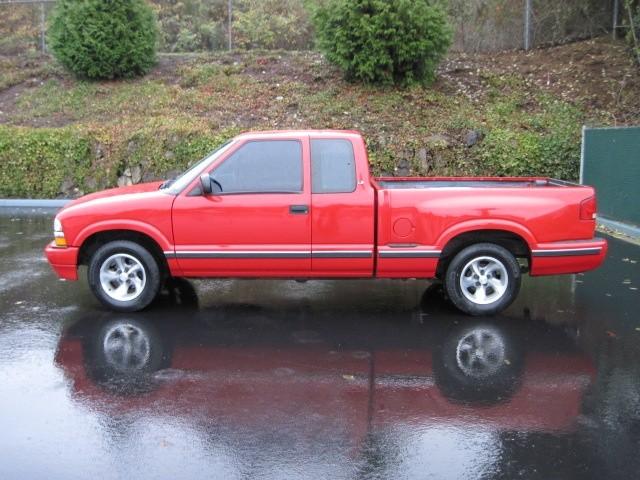 Chevrolet S10 1998 photo 2