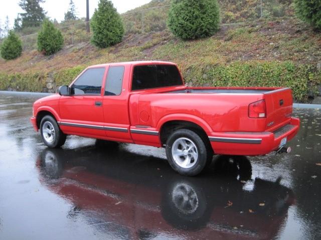 Chevrolet S10 1998 photo 3