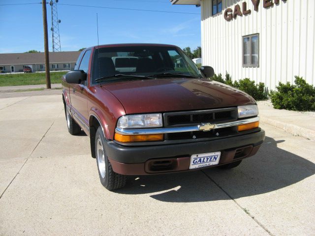 Chevrolet S10 1998 photo 3