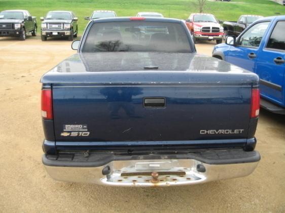 Chevrolet S10 1999 photo 6