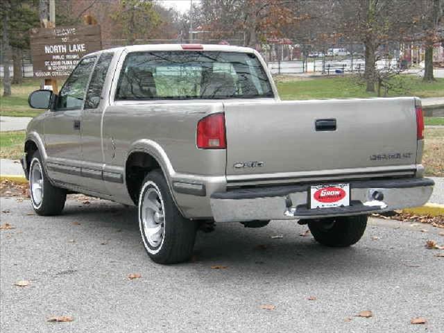 Chevrolet S10 1999 photo 4