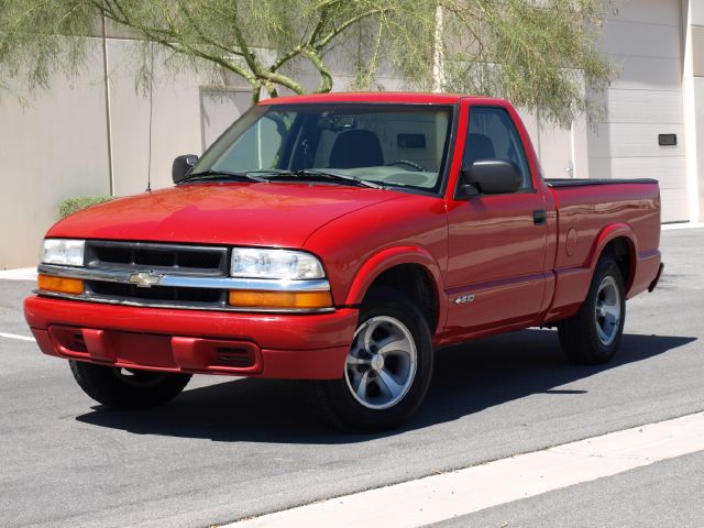 Chevrolet S10 4dr SR5 V8 Auto 4WD Pickup Truck