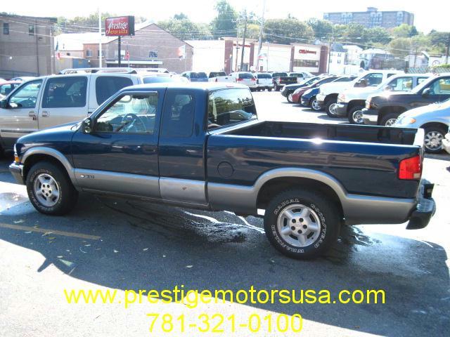 Chevrolet S10 1999 photo 2