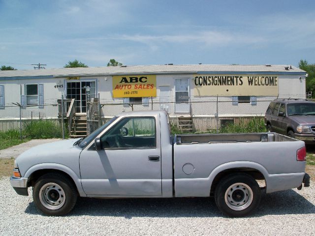 Chevrolet S10 1999 photo 2