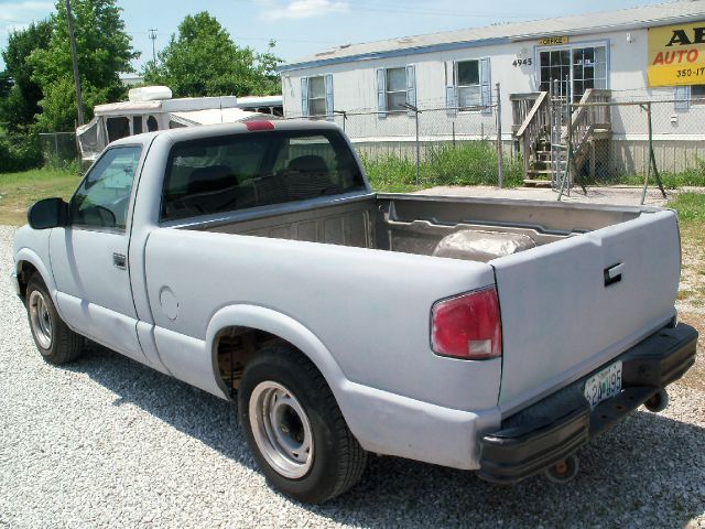 Chevrolet S10 1999 photo 4