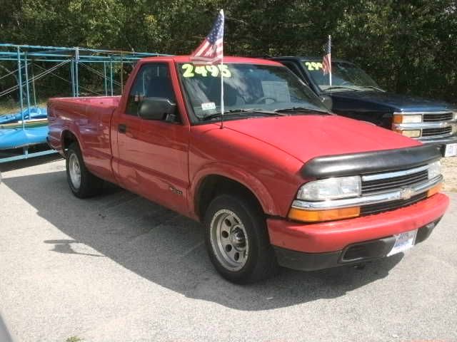 Chevrolet S10 1999 photo 2