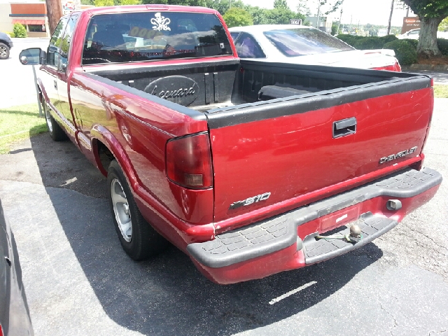 Chevrolet S10 1999 photo 2