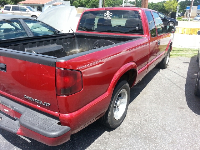 Chevrolet S10 1999 photo 3