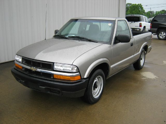 Chevrolet S10 1999 photo 2