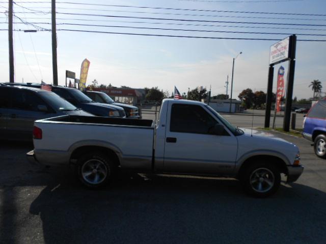 Chevrolet S10 1999 photo 3